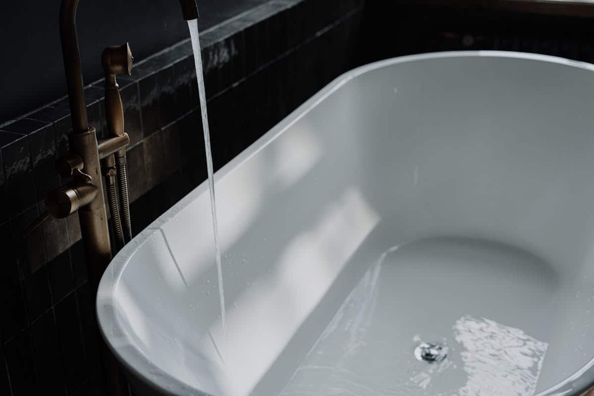 How much to replace Whirlpool bathtub